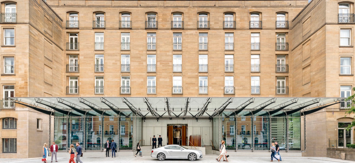 The exterior of the Berkeley, a large luxury hotel in London