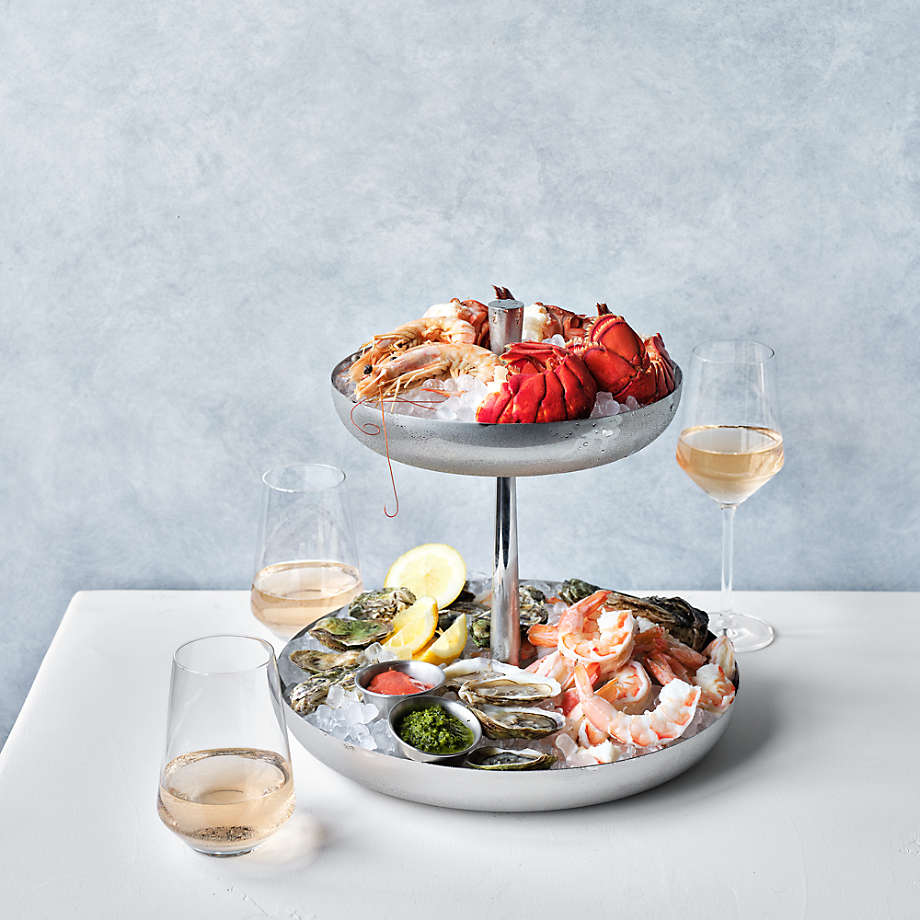 A tower of oysters 